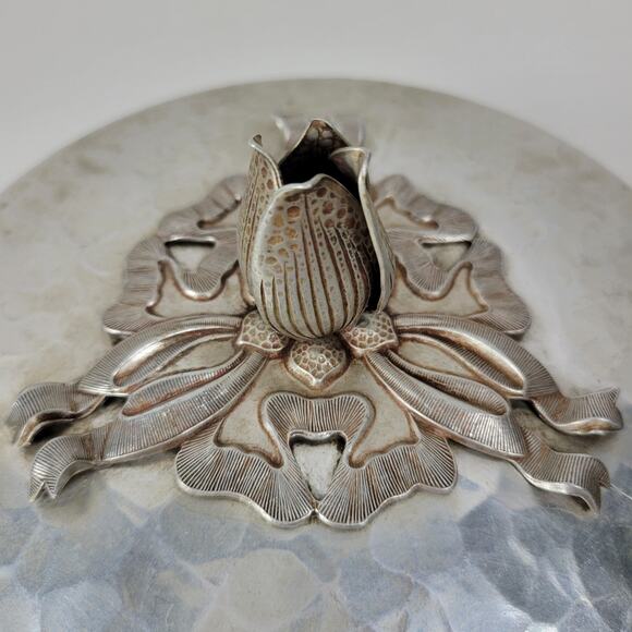 Vintage Rodney Kent Divided Glass Dish Hand Wrought Aluminum Floral Tulip Cover - Picture 5 of 16